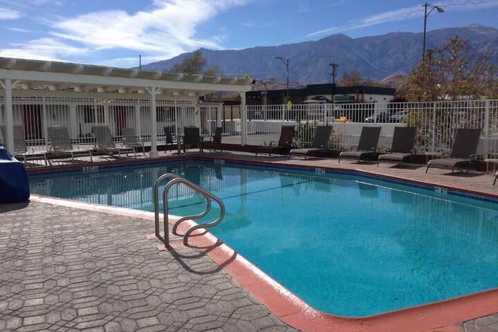 Pool 17 of 27