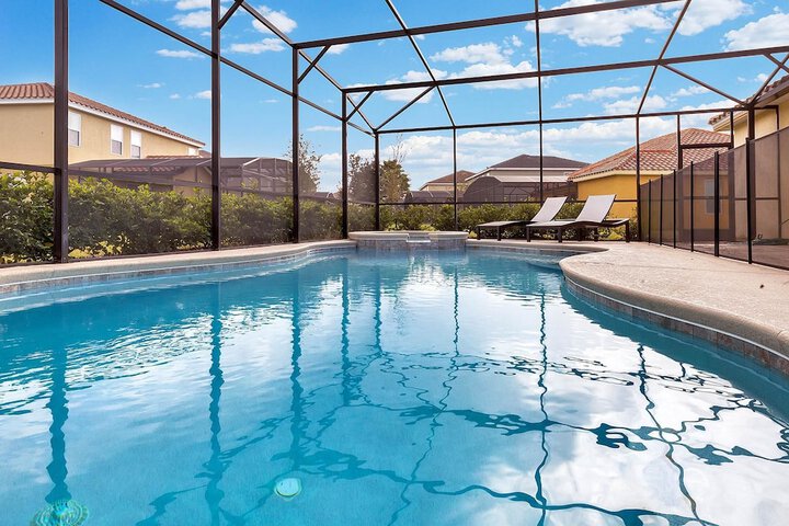Pool 104 of 129