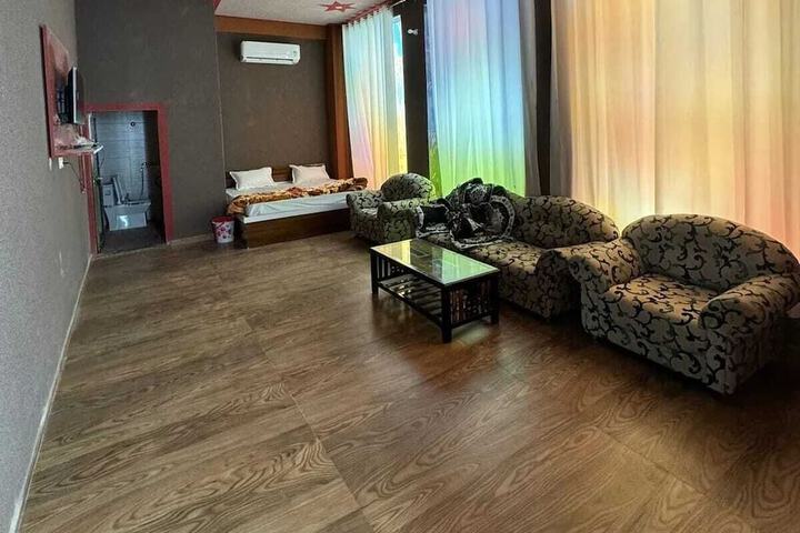 Hotel Raghukul