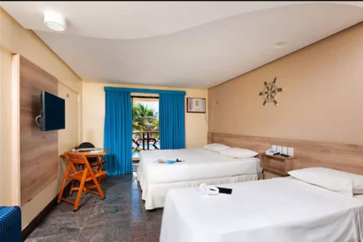 Room 5 of 32