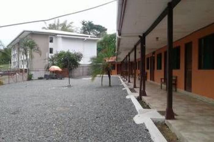 Hotel 8 of 14