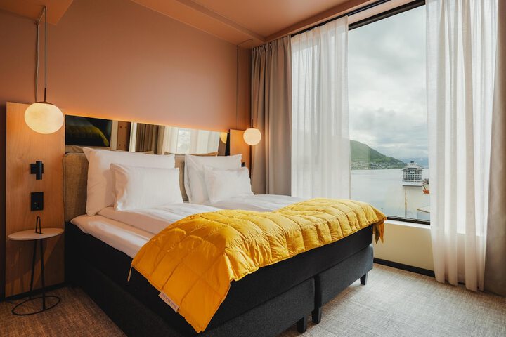 Room 42 of 89