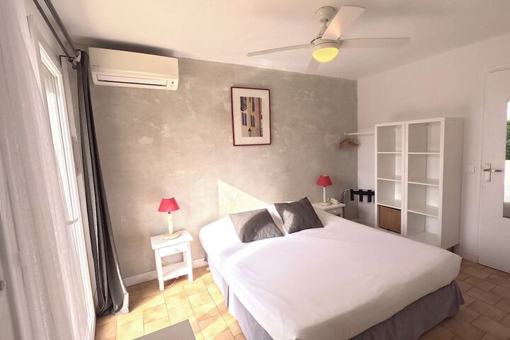 Room 13 of 39