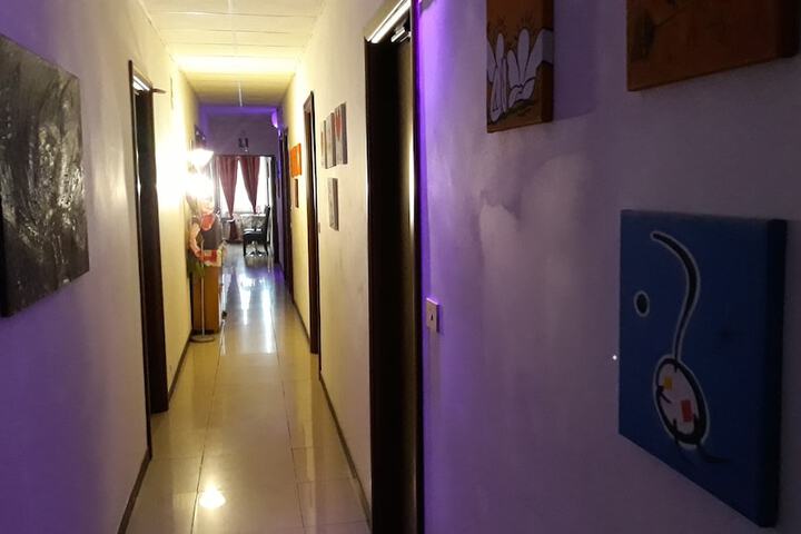 Ballroom/Hall 27 of 34