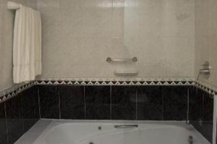 Room 2 of 4