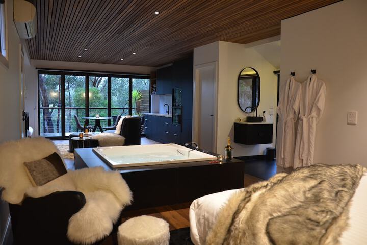 Room 3 of 57