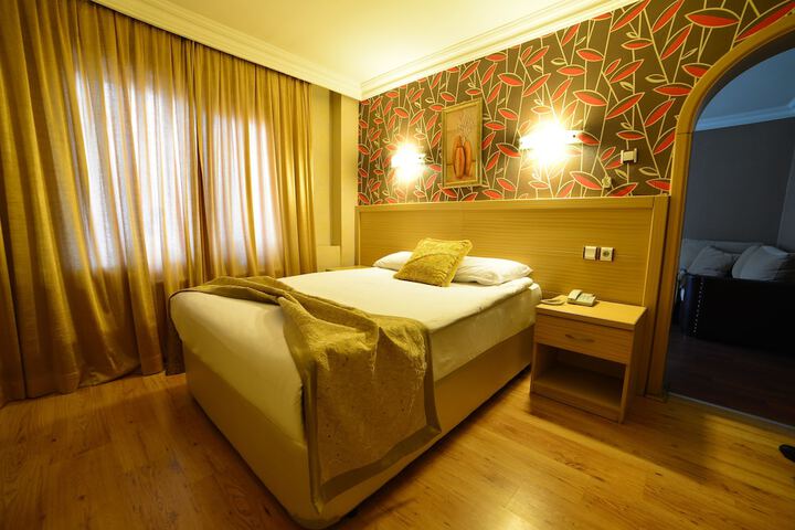 Room amenity