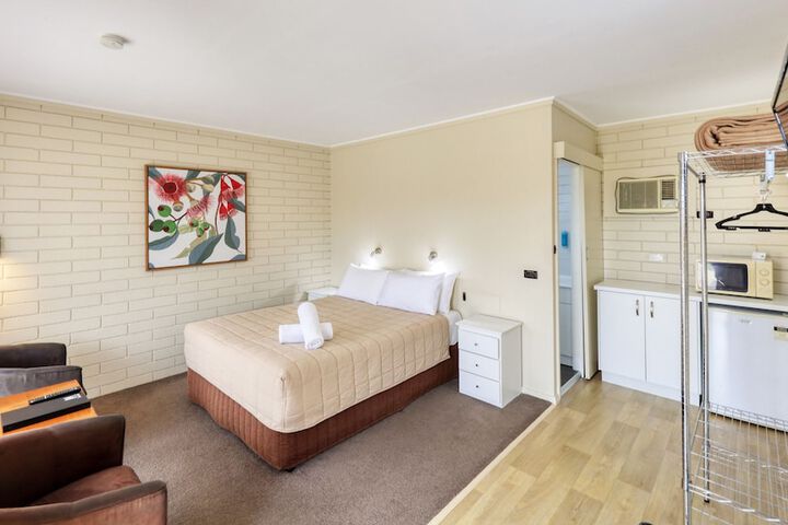 Room 5 of 47
