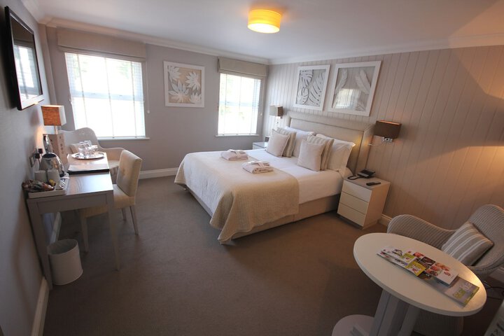 Room 6 of 31