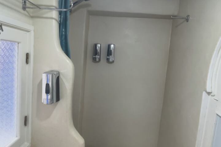 Room 108 of 128