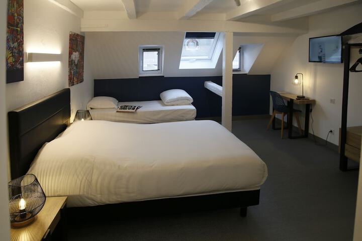 Room 68 of 112