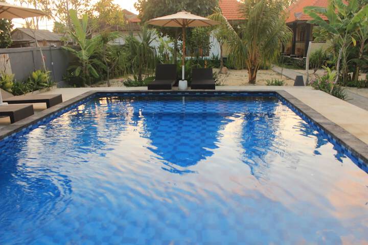Hotel Pool