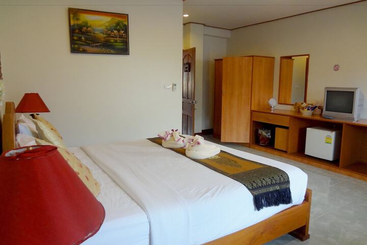 Room 16 of 49