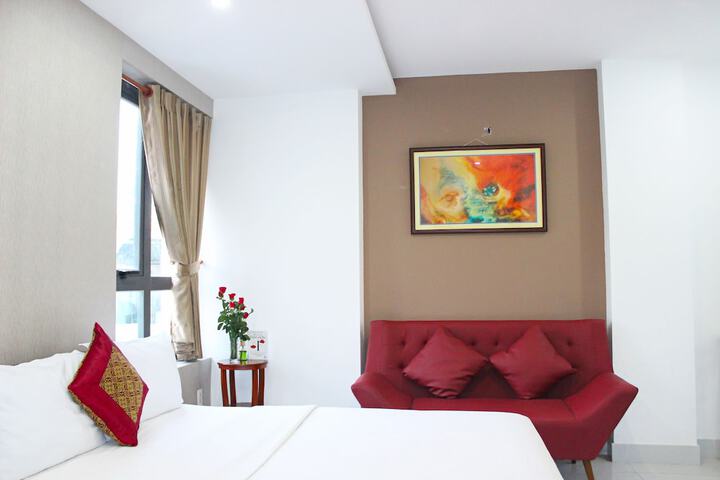 Room 8 of 80