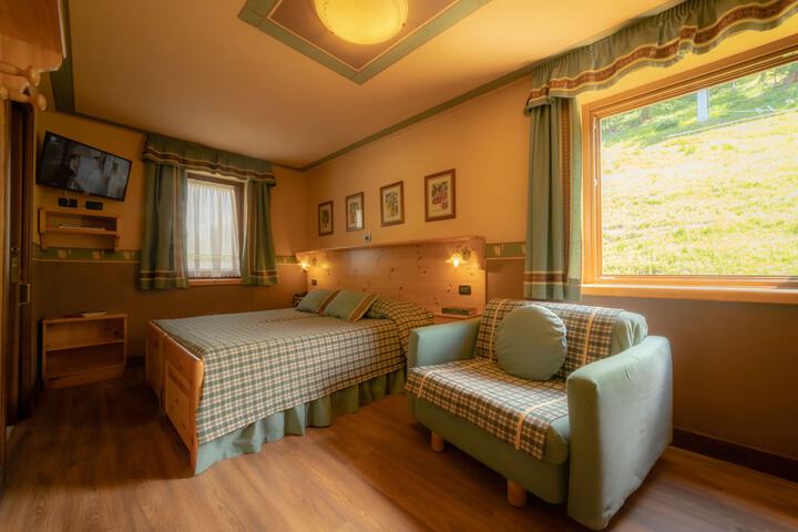 Room 9 of 41