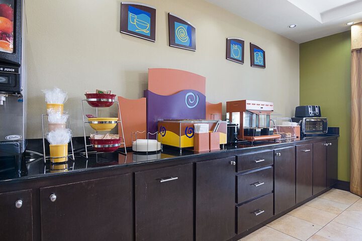 Breakfast/Coffee Service 57 of 74