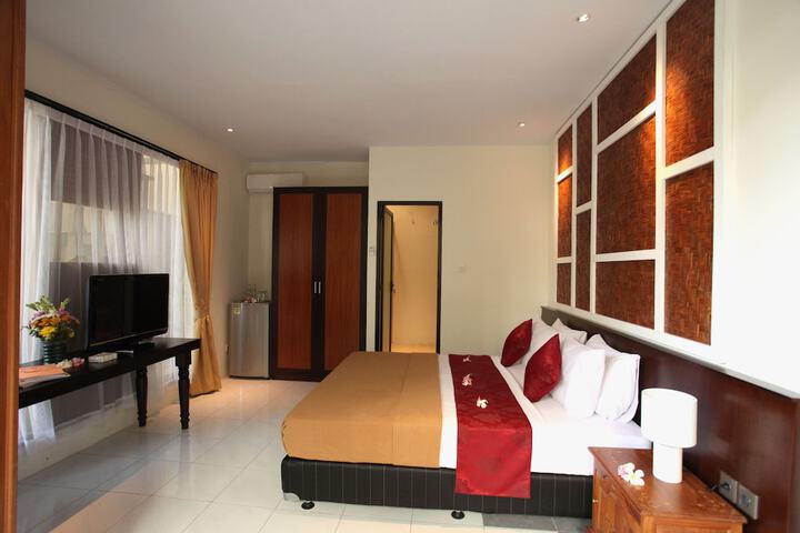 Room 3 of 51