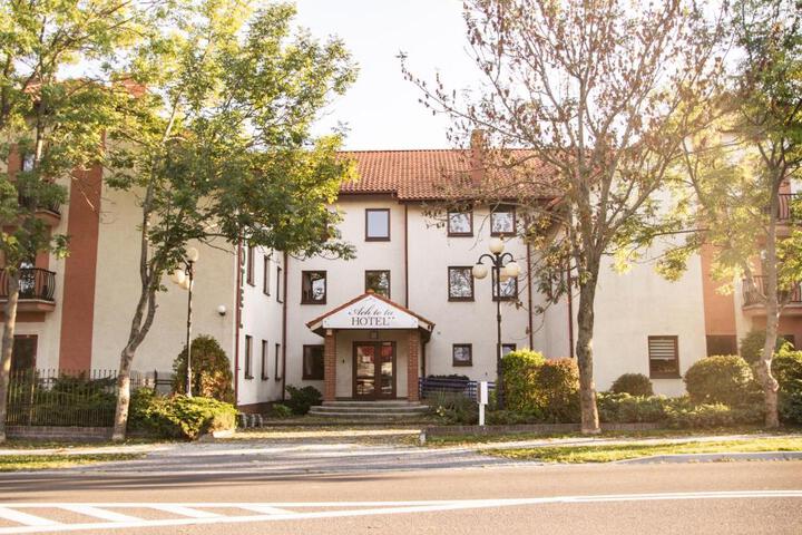 Exterior of Hotel Ach To Tu