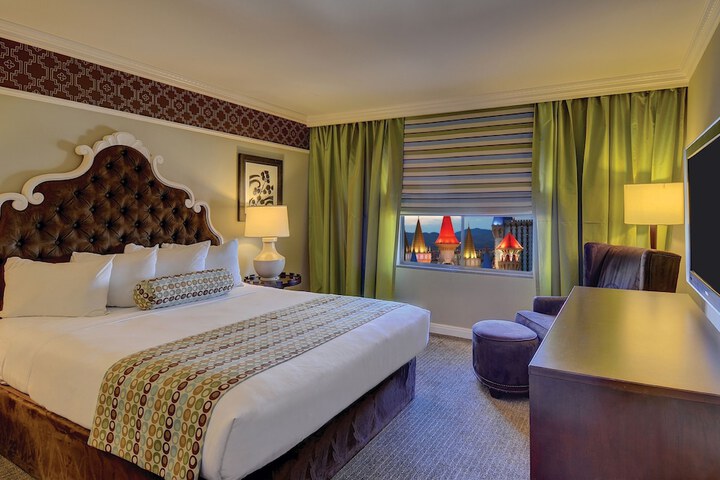 Room 20 of 64