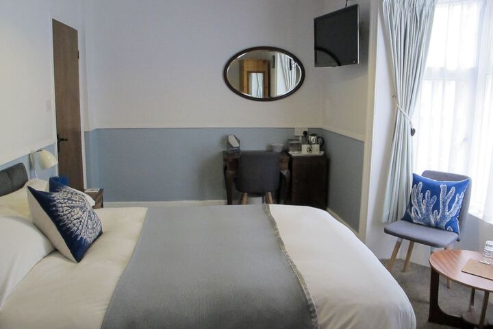 Room 4 of 26