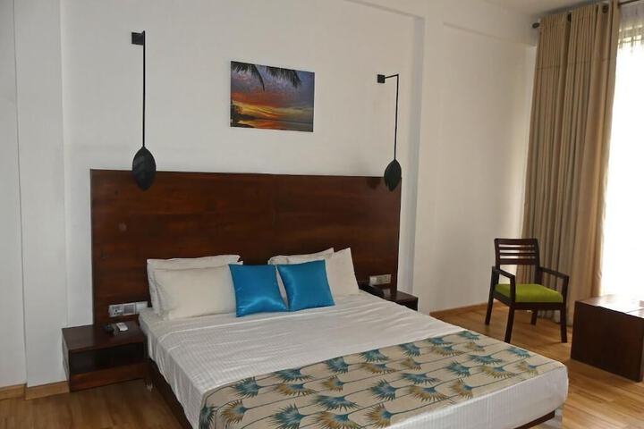 Room 8 of 29