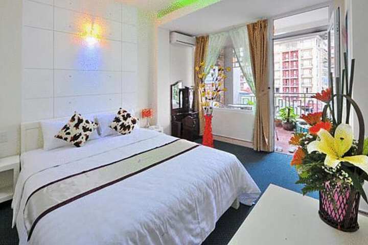 Room 3 of 22