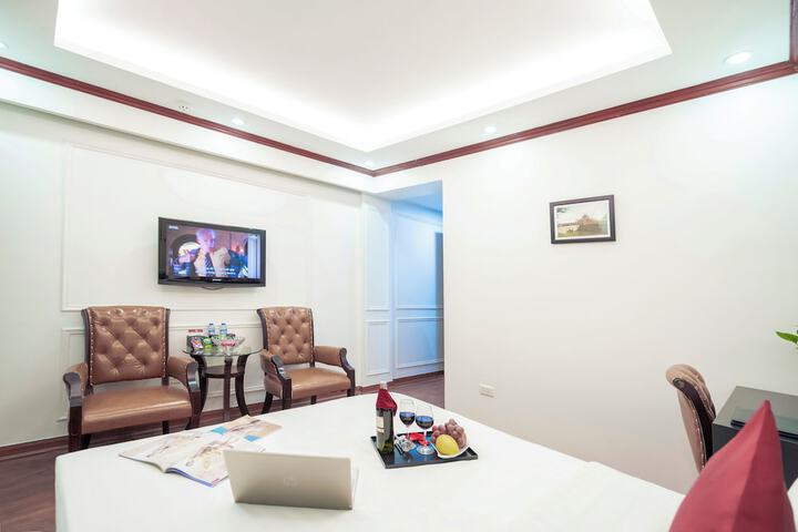 Room 10 of 54