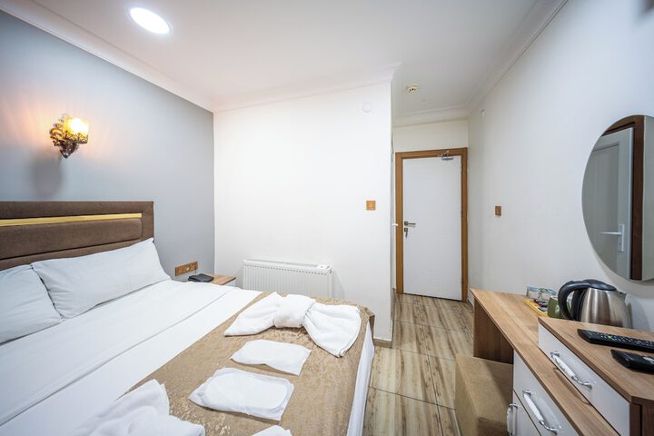 Room 9 of 59