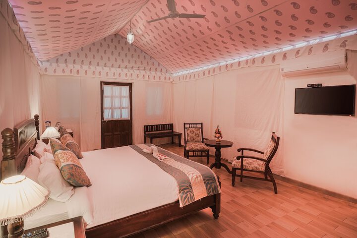 Room 11 of 51