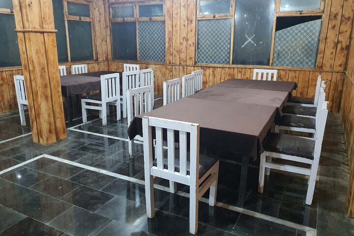 Dining 10 of 20