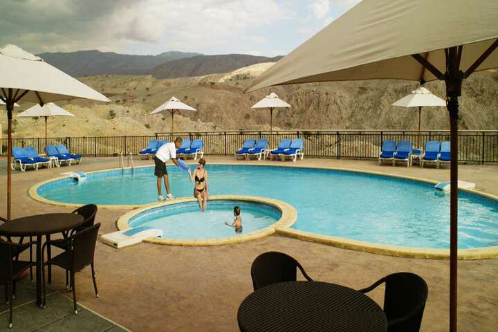 Pool 1 of 2