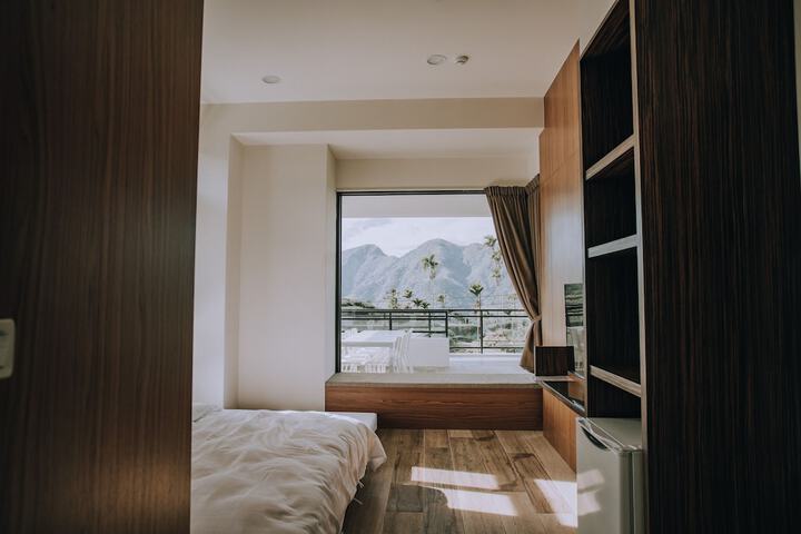 Room 22 of 43