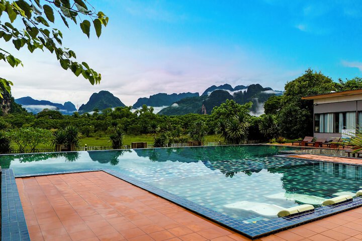 Pool 43 of 63