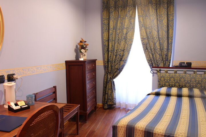 Room 17 of 53