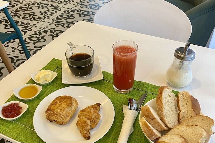 Breakfast/Coffee Service 37 of 42