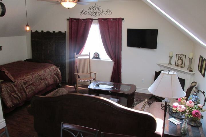 Room 15 of 46