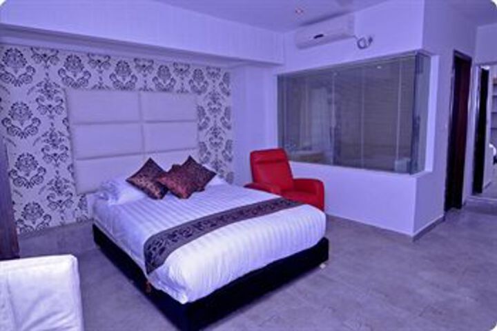 Room 5 of 23