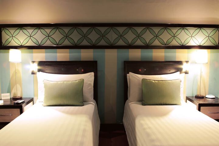 Room 3 of 26