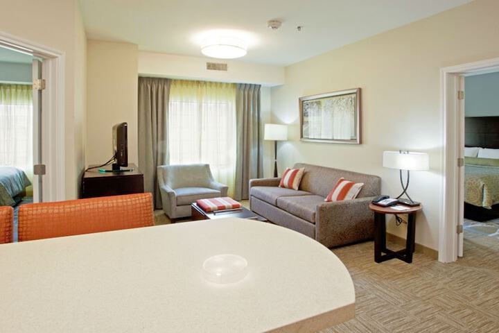1 King Bed Studio Suite (4 of 5)