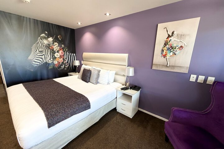 Room 43 of 115