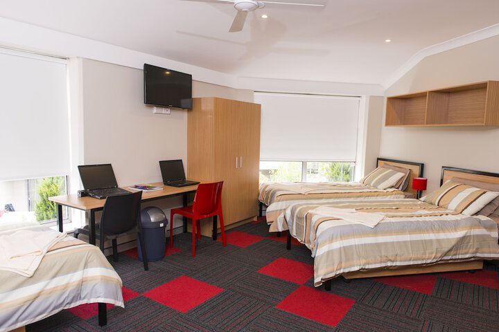 Room 50 of 288