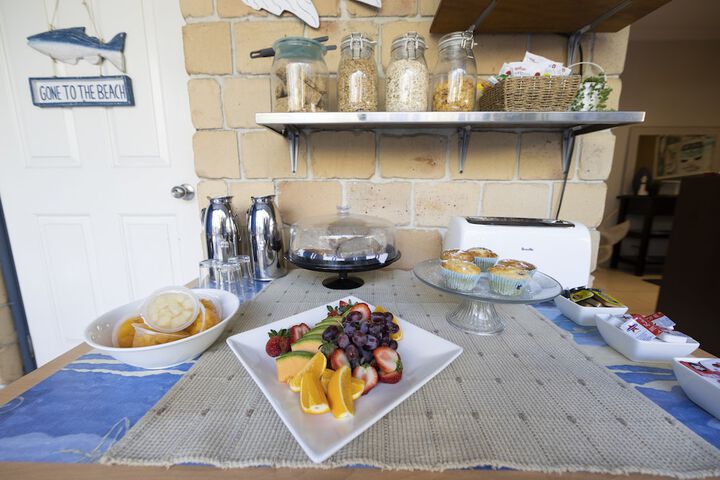 Breakfast/Coffee Service 9 of 20