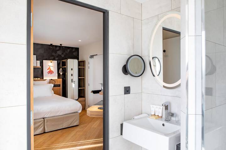 Room 40 of 61