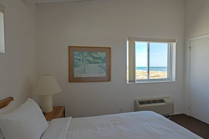 Room 17 of 181