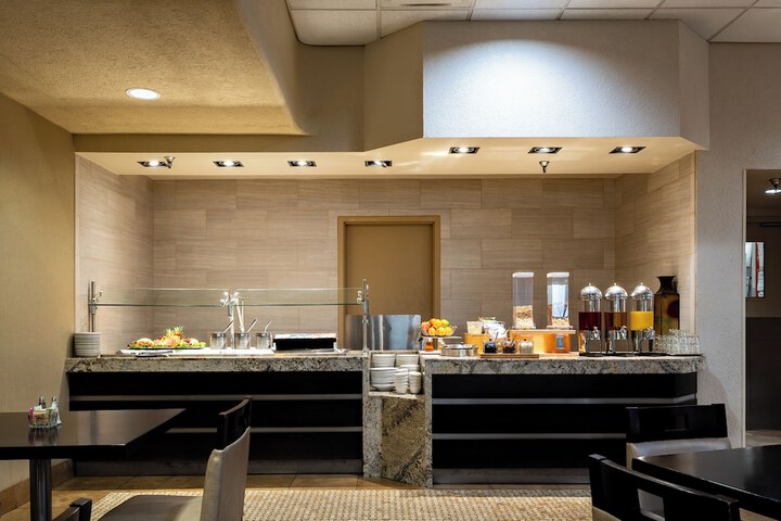 Breakfast/Coffee Service 42 of 102