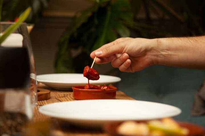 Dining 33 of 42