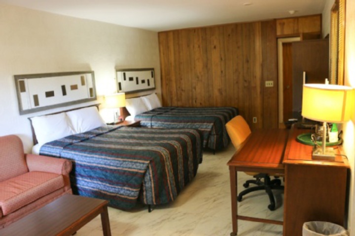 Room 120 of 156