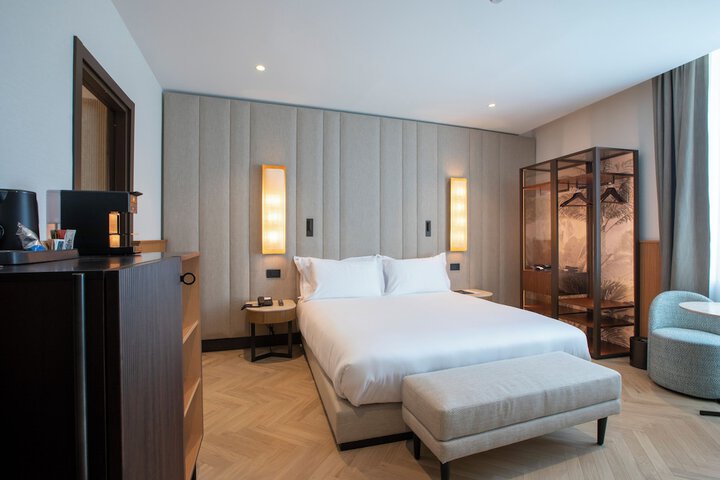 Room 12 of 47