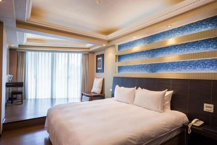 Room 7 of 45
