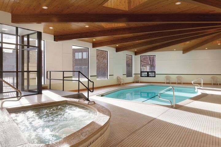 Pool 23 of 39